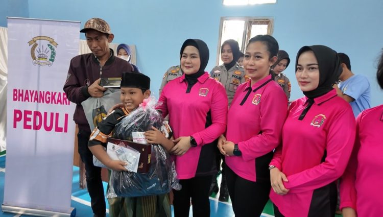 Polres Lampung Selatan Gelar Sunat Massal dan Bakti Kesehatan, Hadirkan Layanan Gratis untuk Puluhan Anak di Tanjung Bintang