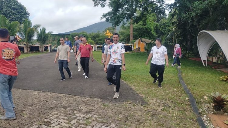 Pesona Way Lalaan Bersih: Aksi Kebersihan Inspiratif Wabup Agus Suranto yang Menghidupkan Alam Tanggamus