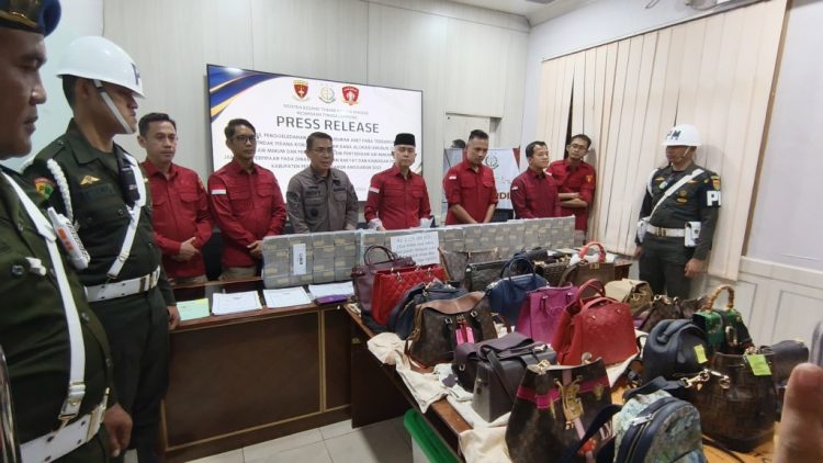 Kejati Lampung Bongkar Aset Mewah Mantan Bupati Pesawaran, Total Nilai Capai Rp45 Miliar!