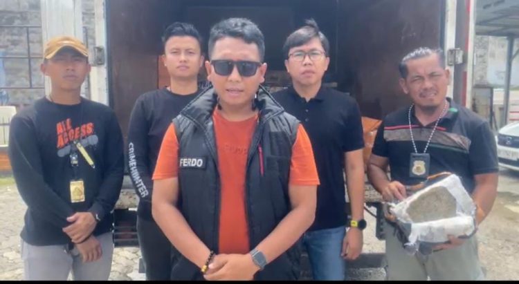 KSKP Bakauheni Gagalkan Penyelundupan Ganja 3 Kg Lewat Kiriman Kerupuk