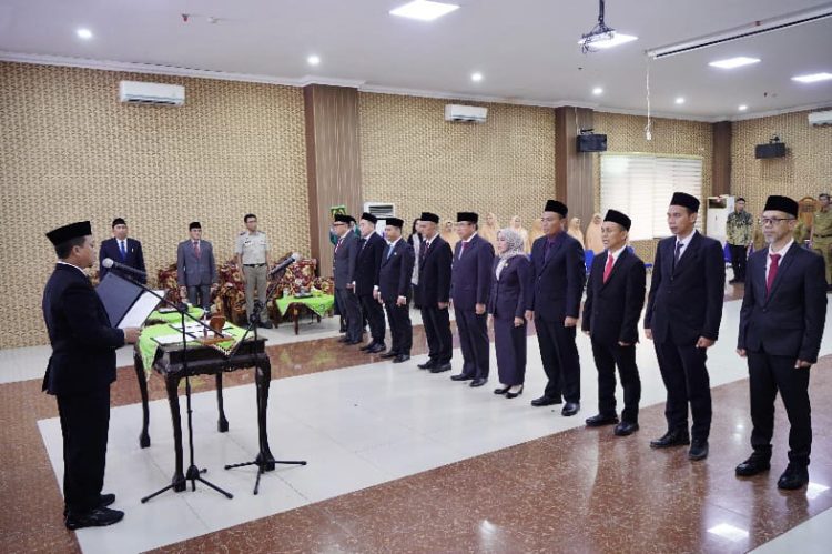 Pringsewu Lantik Sepuluh Pejabat Pimpinan Tinggi Pratama Baru