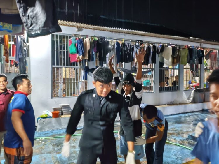 Kalapas Kalianda Turun Langsung, Amankan Lapas di Tengah Hujan Nataru