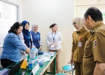 Wagub Jihan Nurlela Tinjau Cek Kesehatan Gratis Pedagang Besar Farmasi