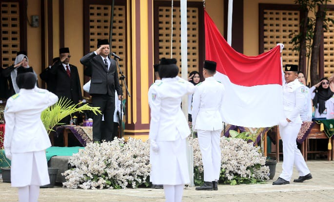 Riyanto Pamungkas Pimpin Upacara HAB Kemenag Pringsewu