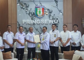 Amankan Aset Daerah, BPN Pringsewu Serahkan 90 Sertipikat ke Pemkab