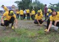 Polres Metro Bersih Sampah di Lapangan Samber, Wujud Kehadiran Polisi di Tengah Warga