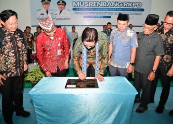 Bupati Egi Tegaskan Desa Sebagai Pusat Aktivitas Ekonomi Produktif Tahun 2027