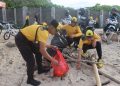 Kapolres Lampung Selatan Pimpin Langsung Aksi Bersih Pantai Batu Rame