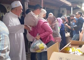 Dari Tebus Murah Jadi Gratis, Program Sosial Disambut Haru Warga