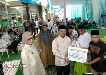 Pemerintah Provinsi Lampung Salurkan Bantuan Sosial dalam Safari Ramadan Pringsewu