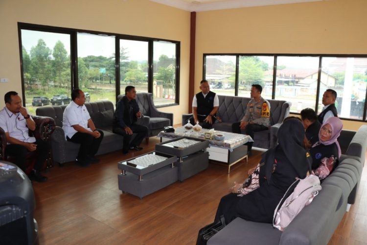 Polres Pringsewu Dapat Penghargaan atas Kinerja Unit PPA Lindungi Perempuan dan Anak