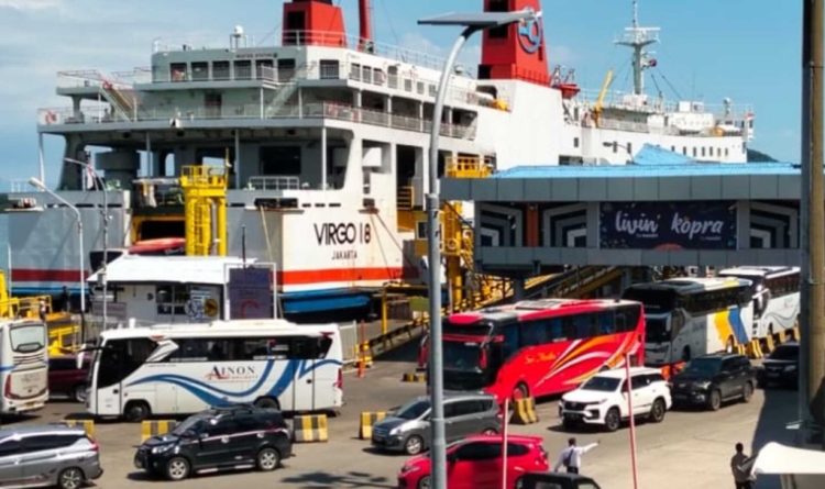 Mudik Makin Padat, Kendaraan dan Penumpang di Merak Alami Lonjakan