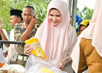 Bupati Nanda Indira Buka Pasar Murah di Negeri Sakti, Harga Sembako di Bawah Pasaran
