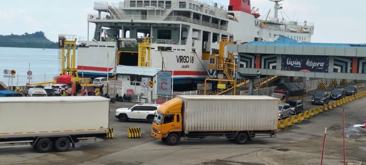 ASDP Catat Peningkatan Penumpang dan Kendaraan di Penyeberangan Jawa–Sumatera