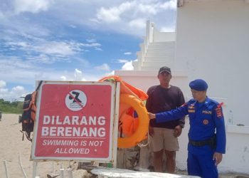 Arus Laut Berbahaya Mengintai, Polisi Perketat Pengawasan di Pantai