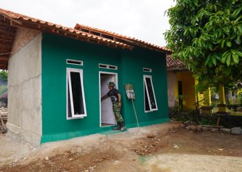 Gotong Royong Satgas TMMD Bangun Hunian Aman bagi Warga Desa Tanjung Rejo