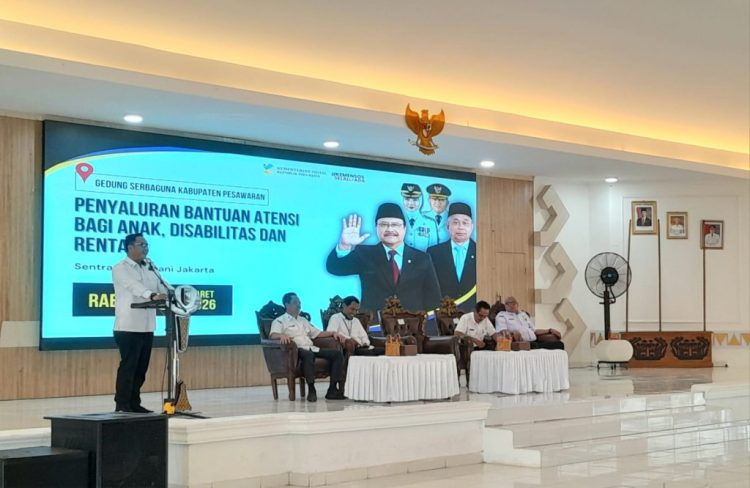 Wakil Bupati Pesawaran Serahkan Bantuan ATENSI Kemensos kepada Ratusan Penerima Manfaat