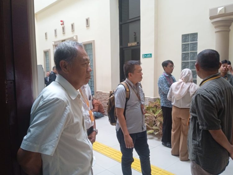 Hakim Anggota Berhalangan, Sidang PT LEB Kembali Molor