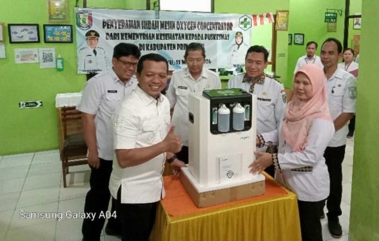Pemkab Pringsewu Distribusikan Oxygen Concentrator untuk Puskesmas