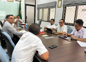 Junaidi Pimpin Rapat Monev, Tekankan Evaluasi dan Perbaikan Program