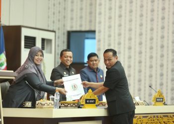 DPRD Pringsewu Bahas Pertanggungjawaban Bupati dalam Paripurna