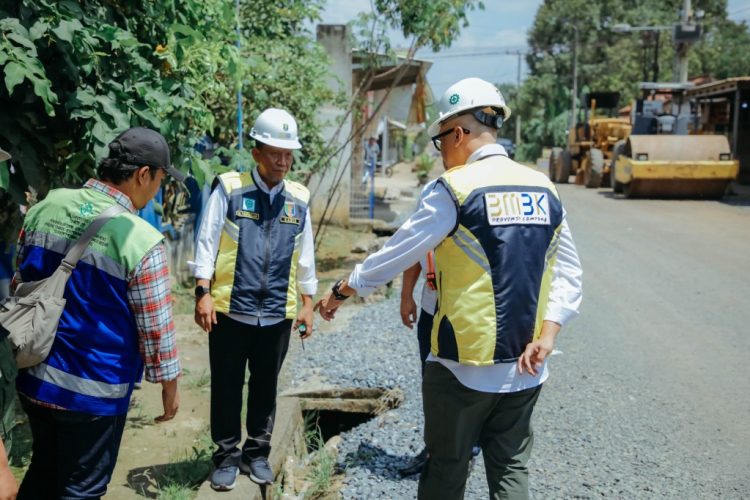Ruas Wates–Metro Dibenahi, Gubernur Mirza Minta Kontraktor Utamakan Kualitas