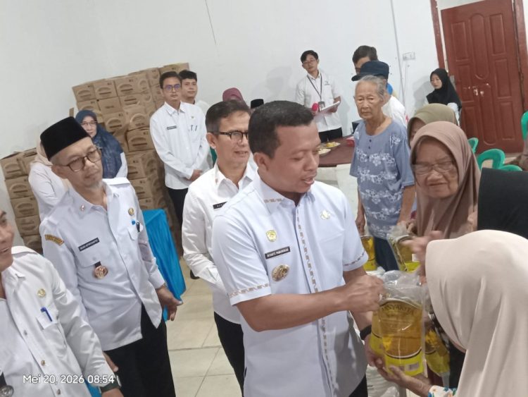 Pemkab Pringsewu Distribusikan Bantuan Pangan bagi Warga Pekon Rejosari