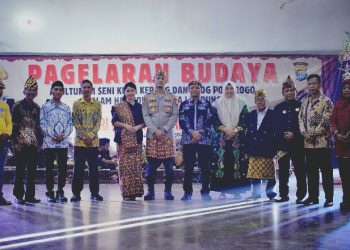 Polres Pringsewu Gelar Pagelaran Kuda Kepang dan Kuda Siger, Bupati: Budaya Perekat Persaudaraan