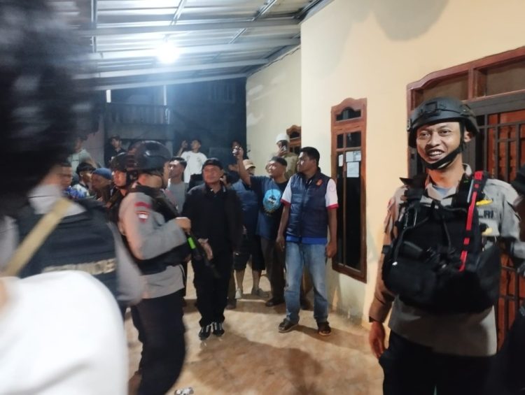 Warga Geruduk Rumah Kades, Polisi Cegah Main Hakim Sendiri di Natar