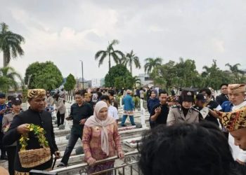 Dari Jalan Rusak hingga SMA Siger, Ini Isi Surat Terbuka untuk Wali Kota Eva Dwiana