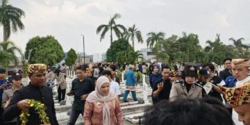 Dari Jalan Rusak hingga SMA Siger, Ini Isi Surat Terbuka untuk Wali Kota Eva Dwiana