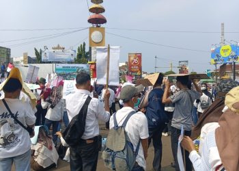 Di Tengah Polemik MBG, Pegawai SPPG Suarakan Harapan dan Nasib Keluarga