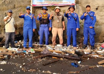 Gunung Anak Krakatau Masih Level II, Polisi dan BKSDA Larang Kapal Wisata Mendekat