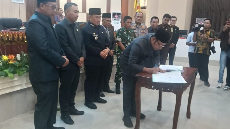 Pemkab dan DPRD Tanggamus Sepakati Tiga Ranperda, Fokus Tata Kelola dan Pelayanan Publik