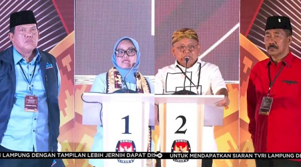 PAD Lampung Timur Jadi Sorotan, Perbandingan Kepemimpinan Ela Siti Nuryamah dan Dawam Rahardjo Memicu Diskusi