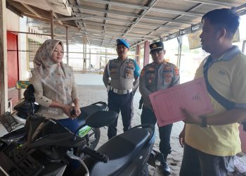Bikin Haru! Polisi Antarkan Motor Curian Kembali ke Ibu Penjual Buah di Candipuro