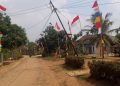 Bahaya Mengintai! Tiang Listrik Miring di Tiuh Balak 2 Dikhawatirkan Roboh