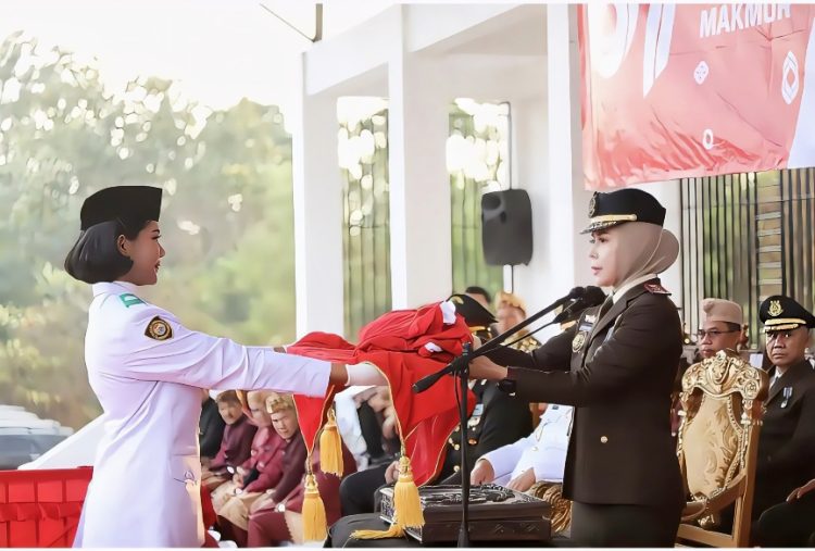 Kajari Rita Susanti Pimpin Upacara HUT RI ke-81, Pesan Humanis untuk Pelayanan Publik