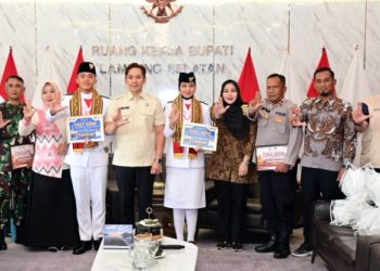 Bawa Nama Lampung Selatan ke Tingkat Nasional, Dua Paskibraka Diguyur Hadiah Umrah