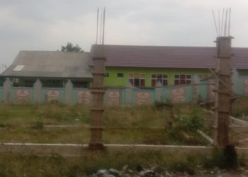 Spanduk Penolakan Terpasang, Warga Gisting Pertanyakan Pembangunan Gedung KDMP