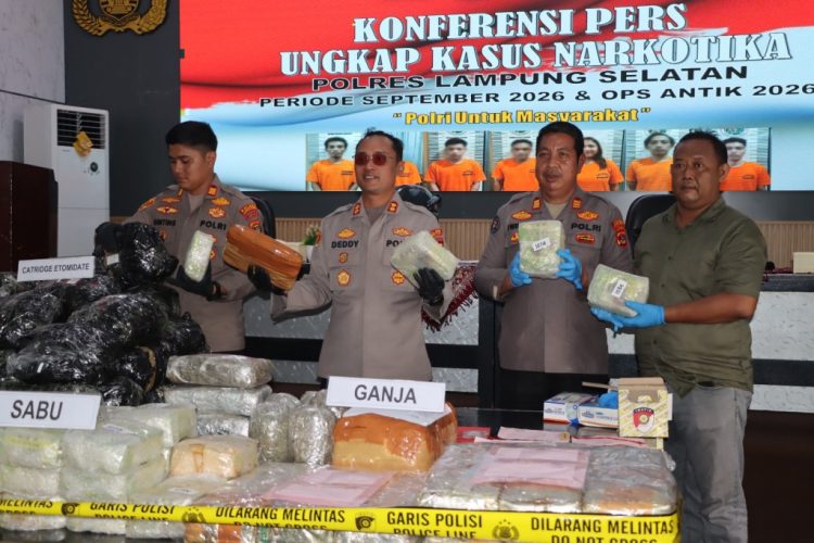 50 Kg Sabu Ditemukan di Bawah Jok BMW, Tiga Orang Diamankan Polres Lampung Selatan