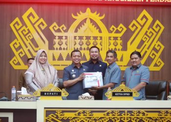 R-APBD 2027 Pringsewu Masuk DPRD, Pendapatan Rp1,13 Triliun dan Belanja Rp1,14 Triliun